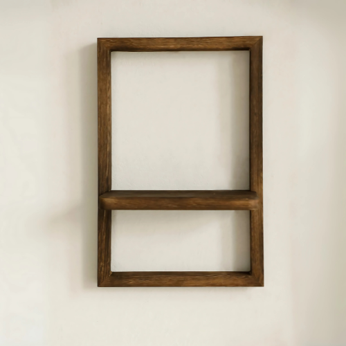 Ein dunkles Schweberegal