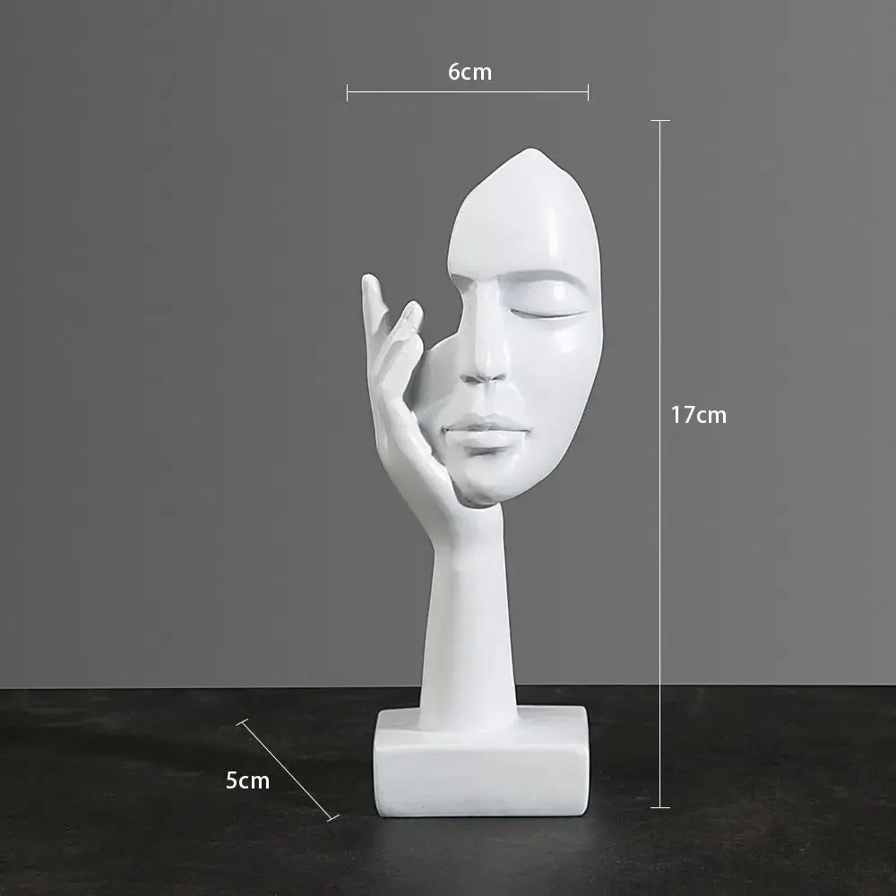 Figur als Gesicht in Weiß