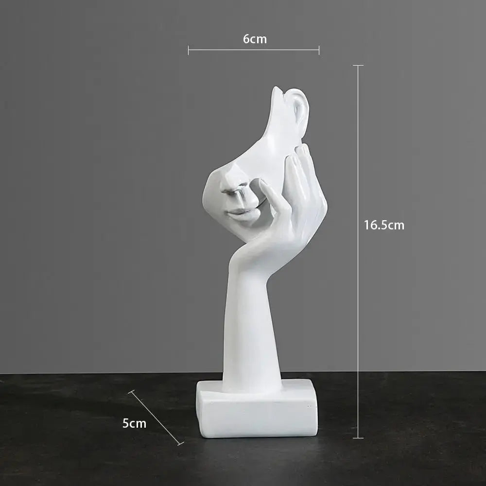 Figur als Gesicht in Weiß