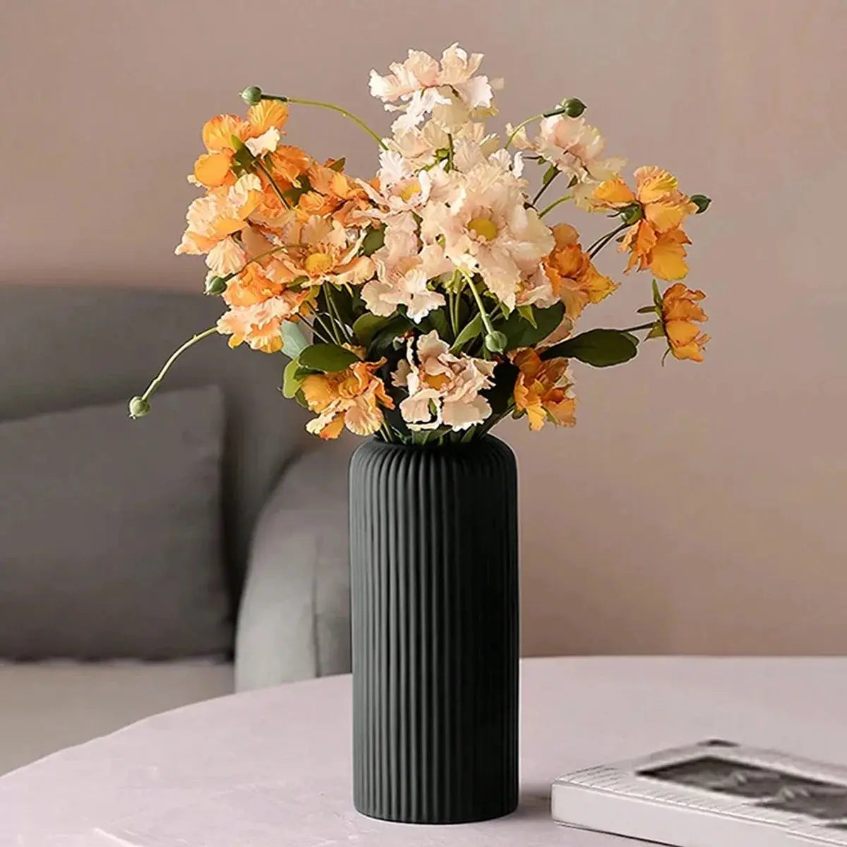 STRIELLA Vase Kunststoff – Keramik-Optik Vase mit Streifenmuster (20cm) Marquille