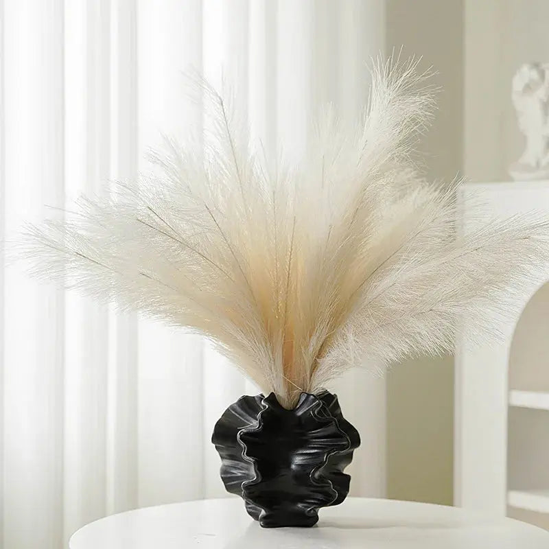 Keramikvase im Korallendesign in Schwarz